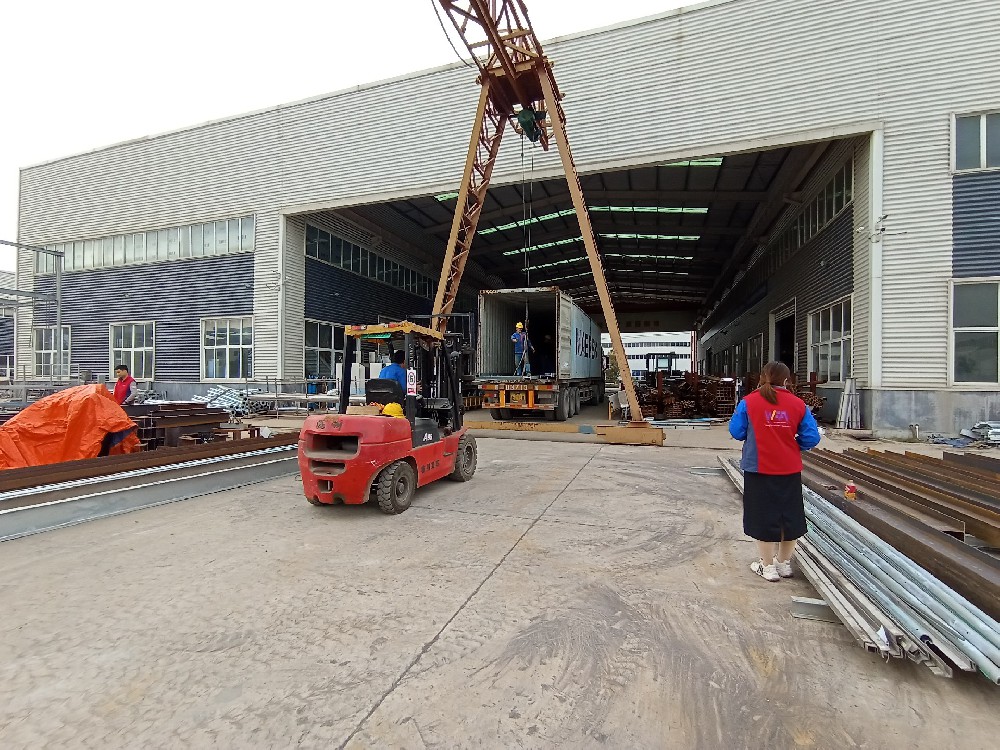 WFA Slaughterhouse machine Supervise Loading By Sandy Mobile： +86 1856 260 5906